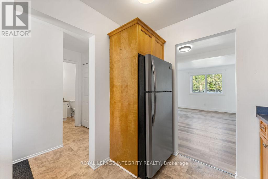 19 Hewitt Way, Ottawa, Ontario  K2L 3S2 - Photo 10 - X12428136