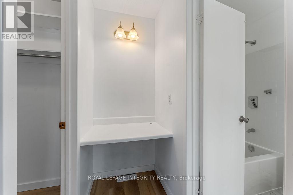 19 Hewitt Way, Ottawa, Ontario  K2L 3S2 - Photo 24 - X12428136