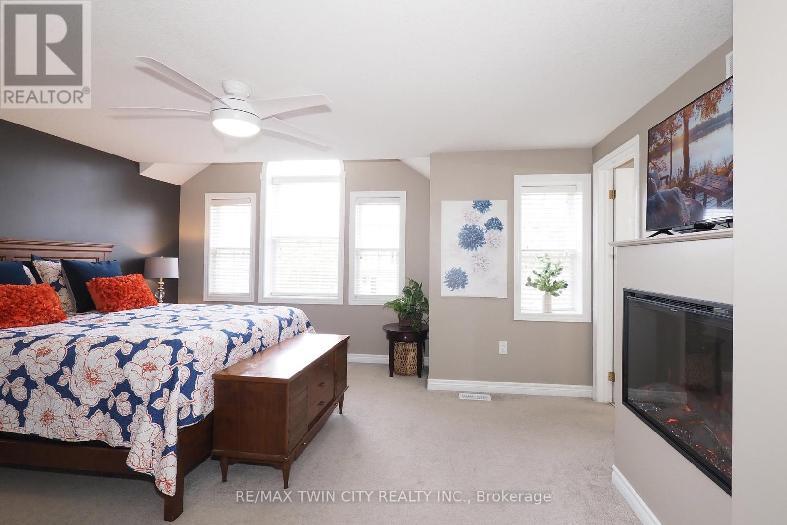 160 Patton Drive, Cambridge, Ontario  N3C 4L5 - Photo 17 - X12428020