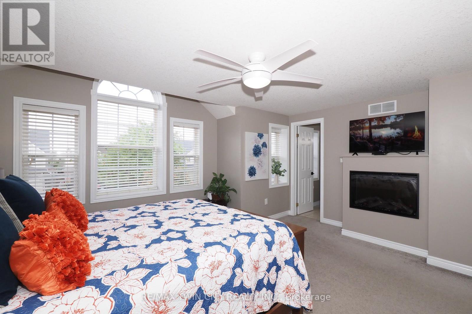 160 Patton Drive, Cambridge, Ontario  N3C 4L5 - Photo 21 - X12428020