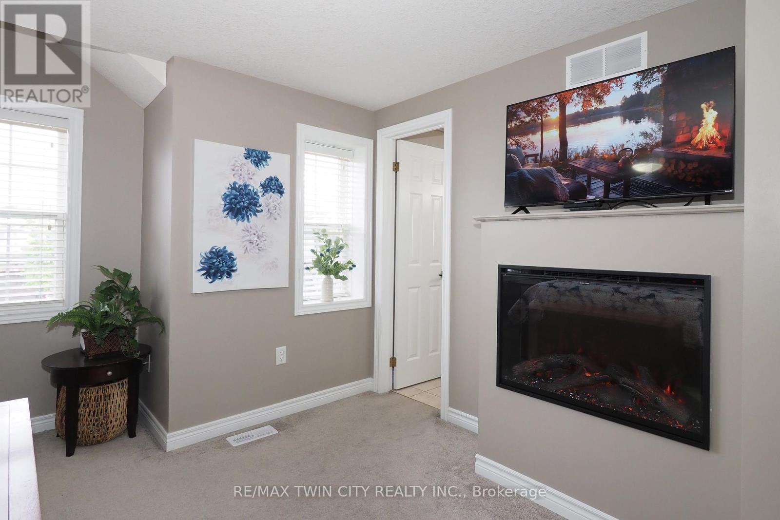 160 Patton Drive, Cambridge, Ontario  N3C 4L5 - Photo 22 - X12428020