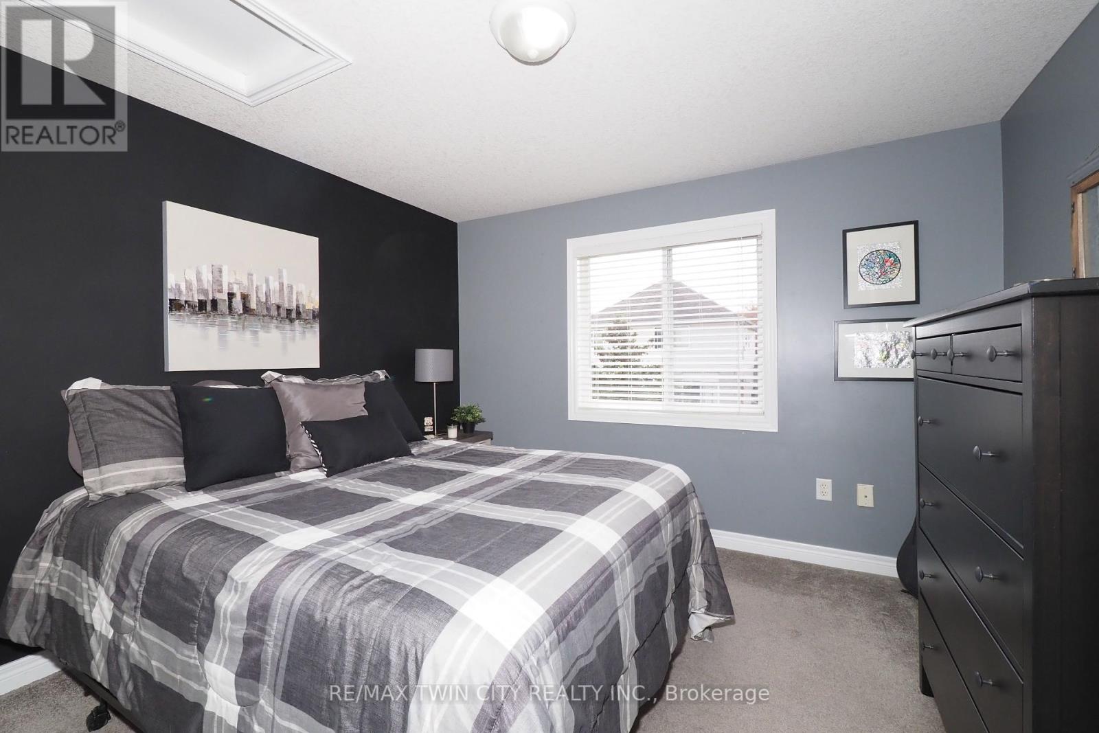 160 Patton Drive, Cambridge, Ontario  N3C 4L5 - Photo 24 - X12428020