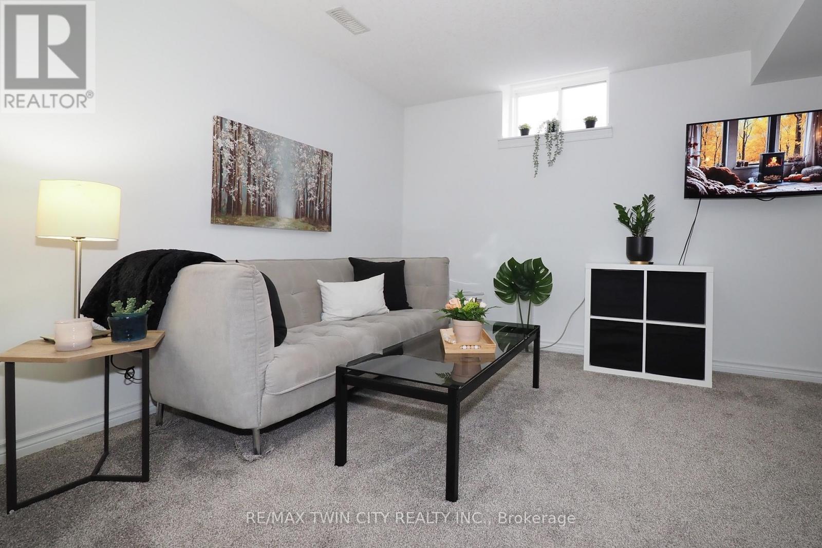 160 Patton Drive, Cambridge, Ontario  N3C 4L5 - Photo 35 - X12428020
