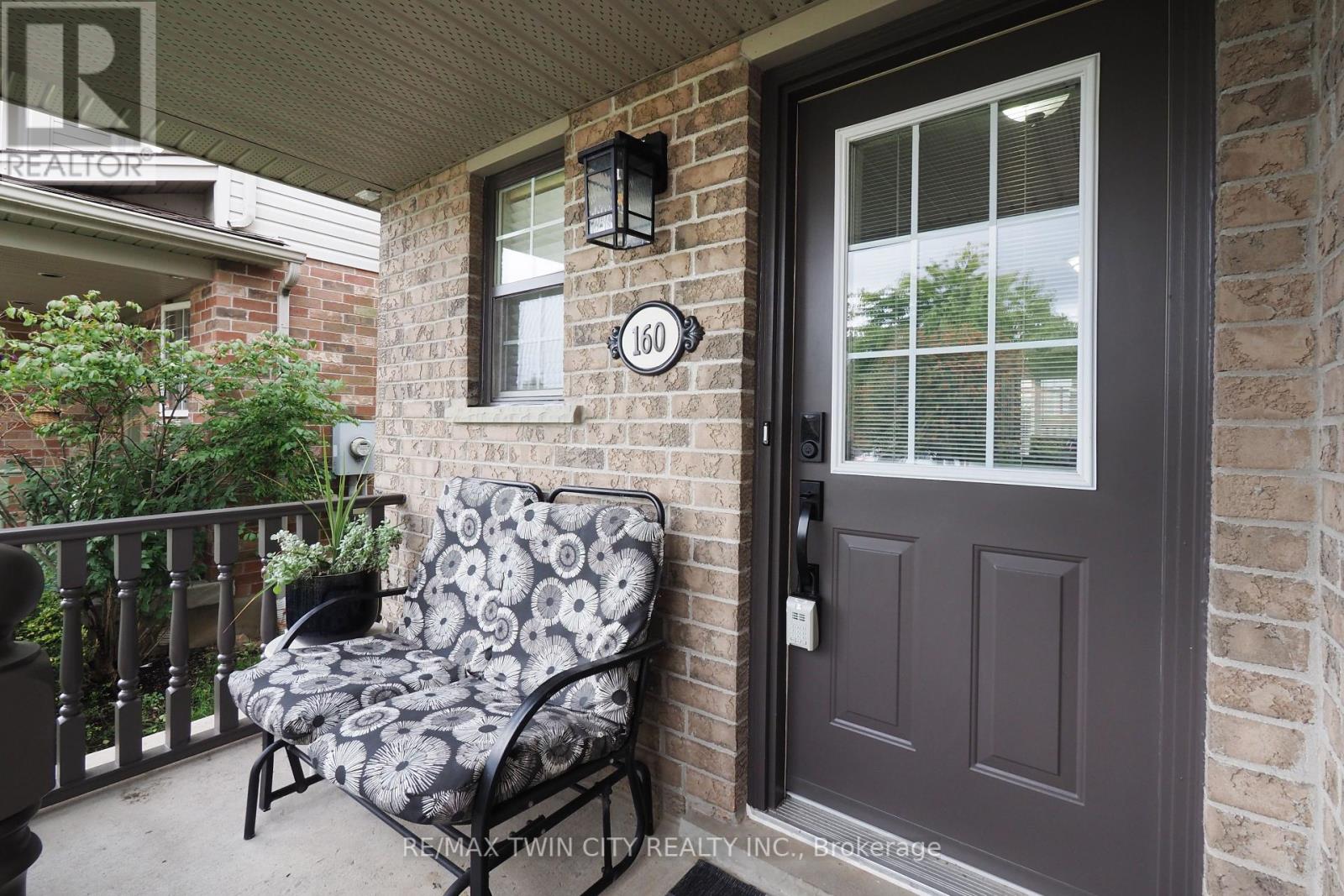 160 Patton Drive, Cambridge, Ontario  N3C 4L5 - Photo 4 - X12428020