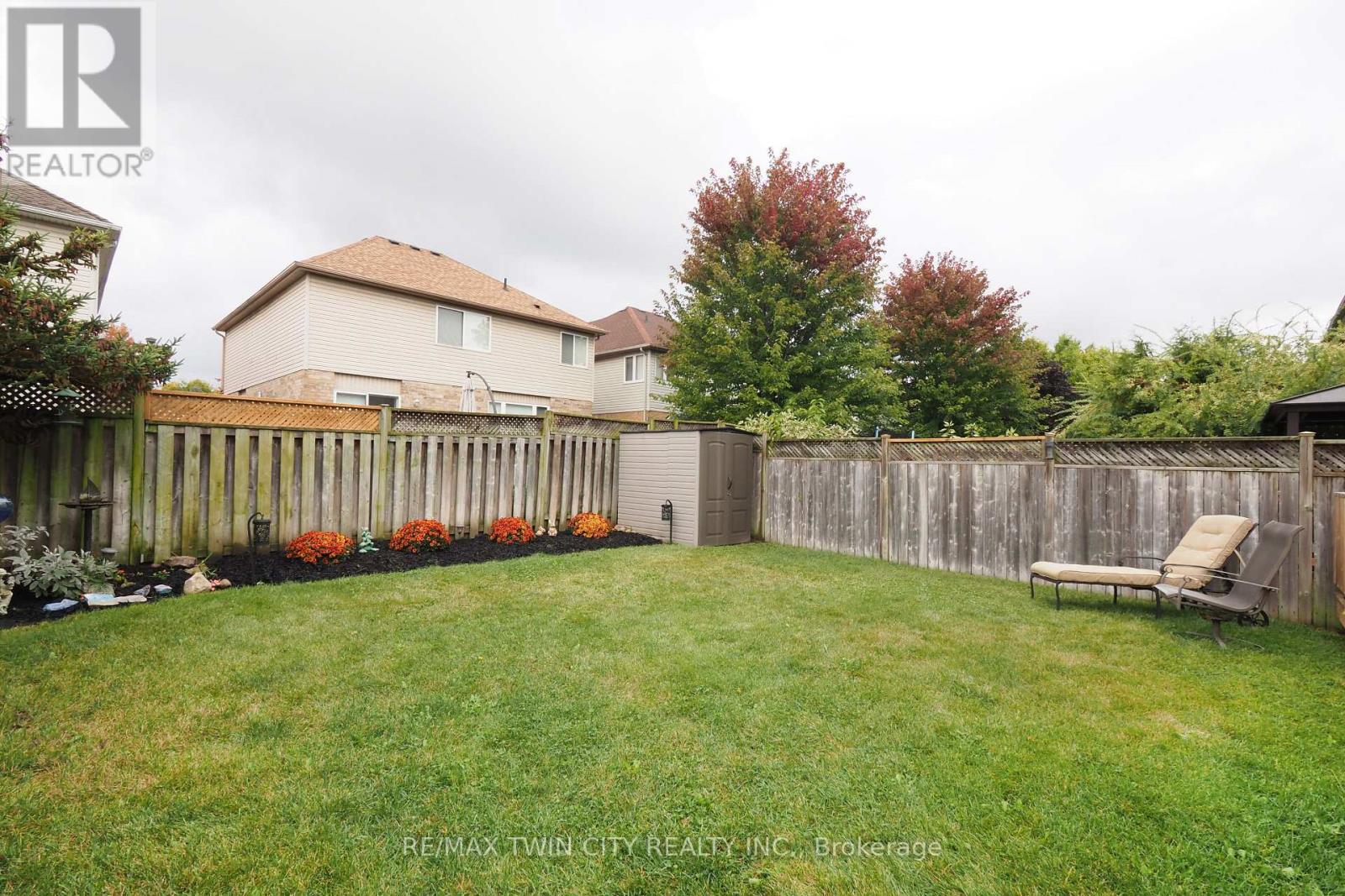 160 Patton Drive, Cambridge, Ontario  N3C 4L5 - Photo 45 - X12428020