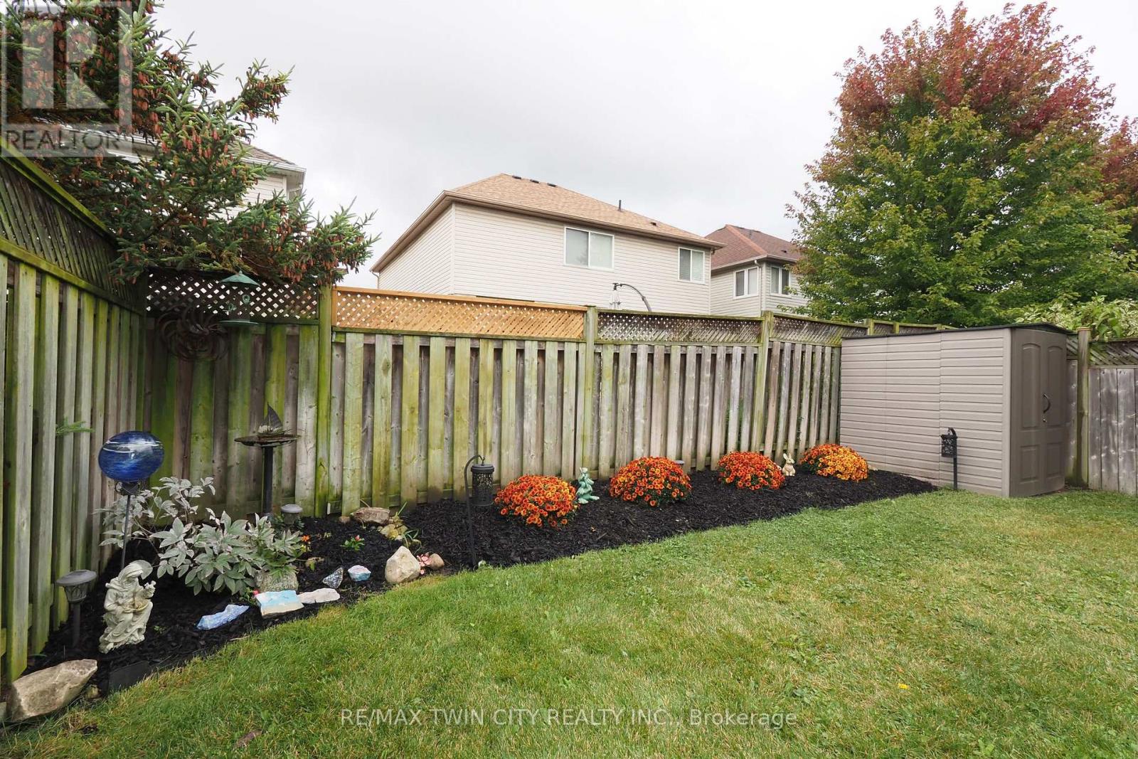 160 Patton Drive, Cambridge, Ontario  N3C 4L5 - Photo 46 - X12428020