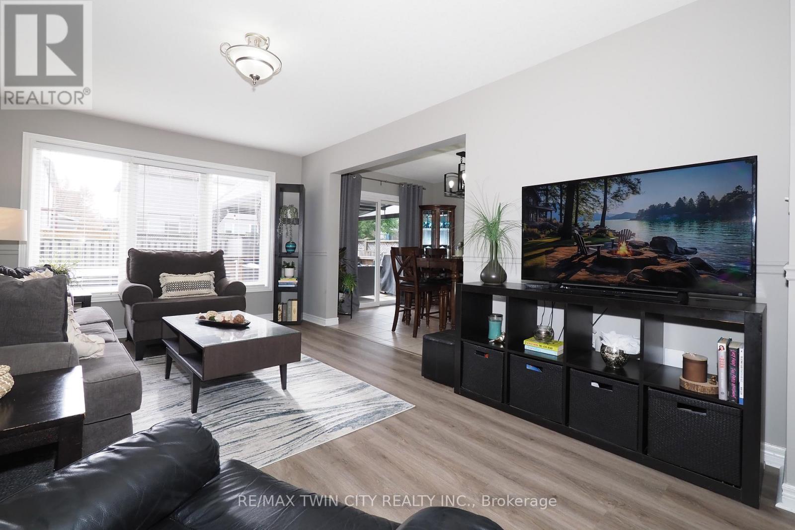 160 Patton Drive, Cambridge, Ontario  N3C 4L5 - Photo 8 - X12428020