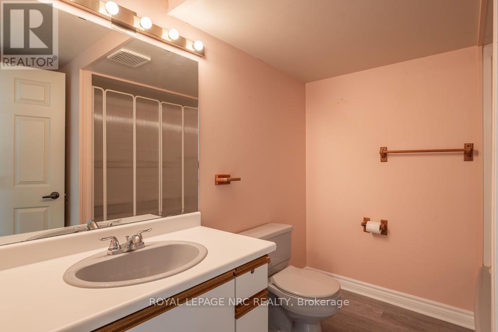 83 First Street Louth, St. Catharines, Ontario  L2S 2T7 - Photo 31 - X12428039