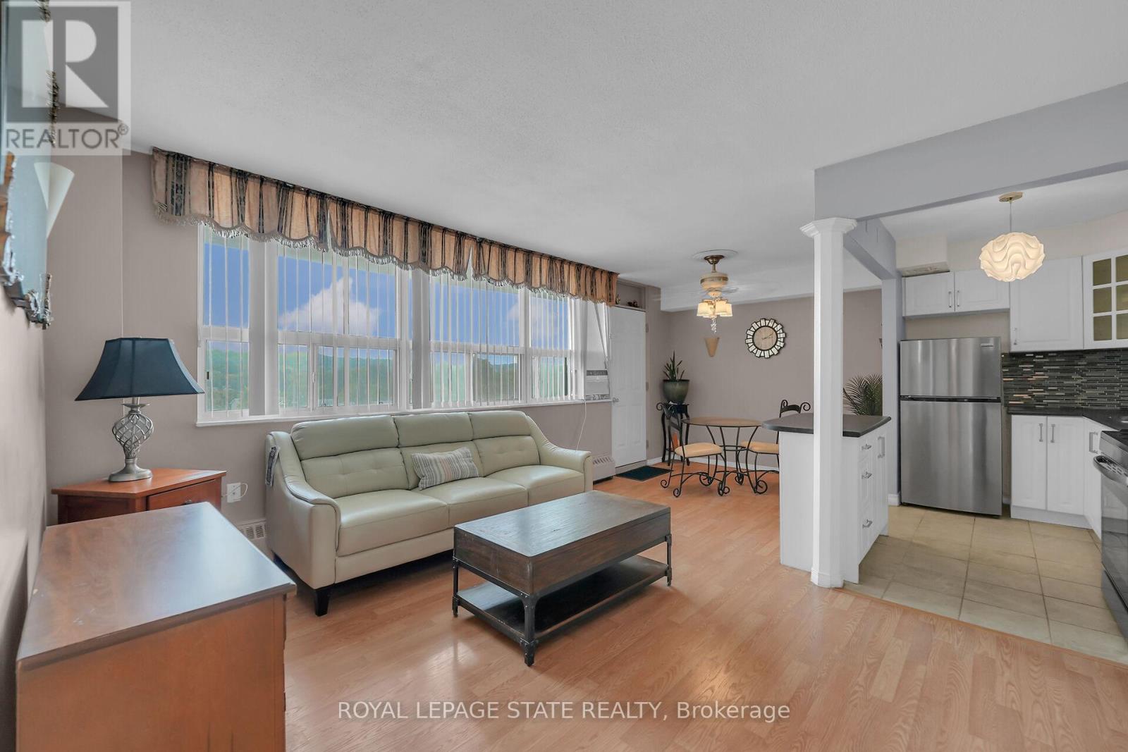 605 - 15 Albright Road, Hamilton, Ontario  L8K 5J2 - Photo 10 - X12428040