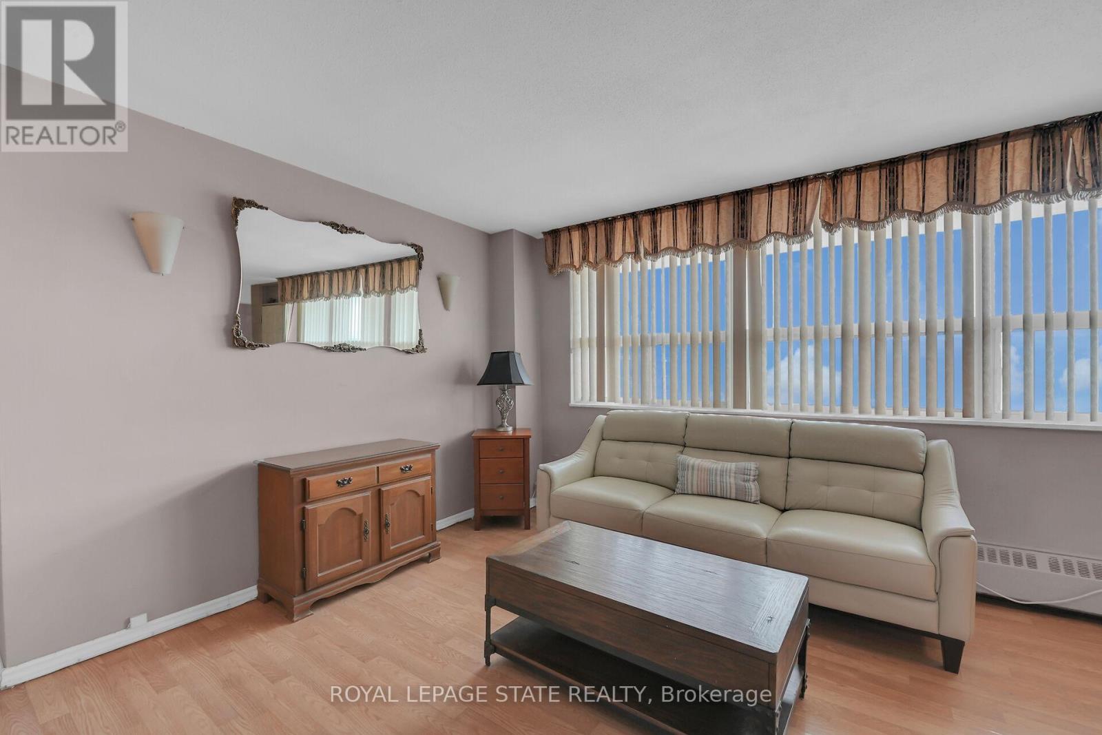 605 - 15 Albright Road, Hamilton, Ontario  L8K 5J2 - Photo 11 - X12428040