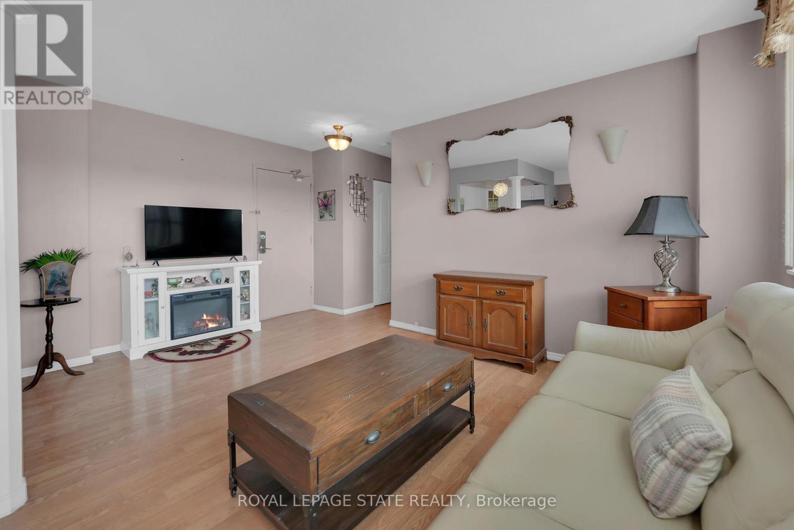 605 - 15 Albright Road, Hamilton, Ontario  L8K 5J2 - Photo 12 - X12428040