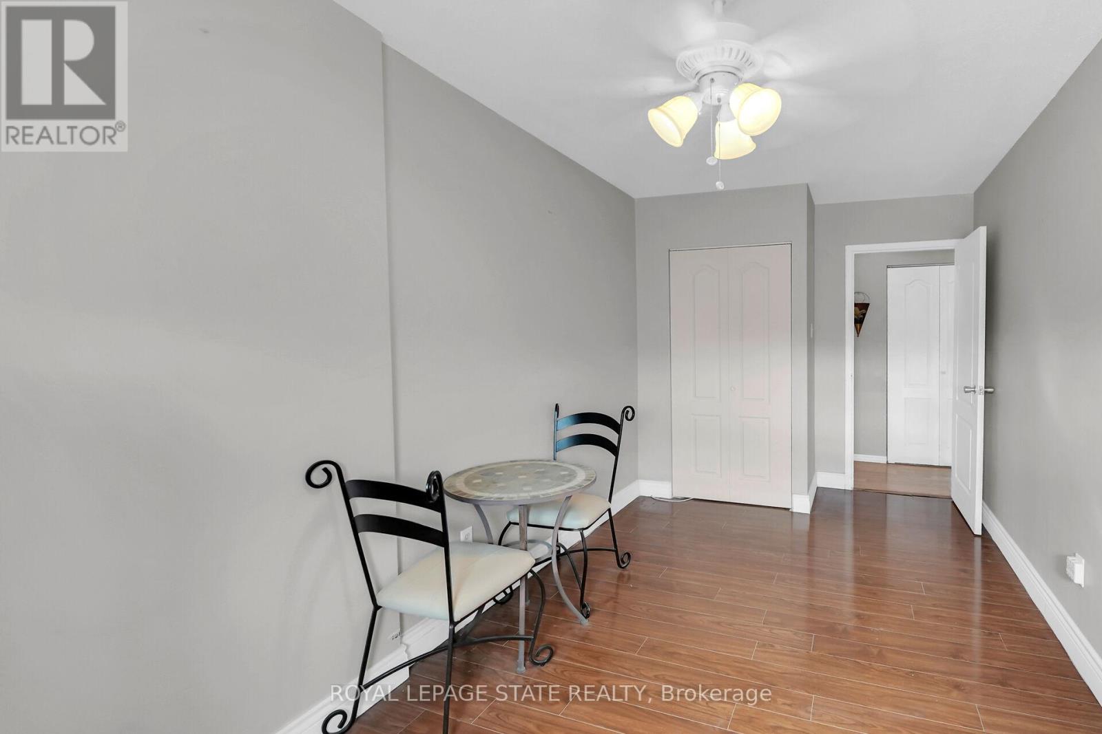 605 - 15 Albright Road, Hamilton, Ontario  L8K 5J2 - Photo 17 - X12428040