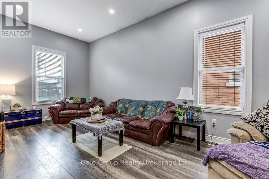 630 Peel Street, Woodstock, Ontario  N4S 1K8 - Photo 10 - X12428145