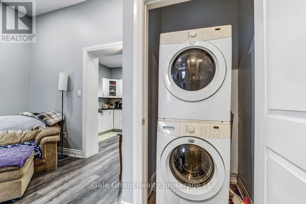 630 Peel Street, Woodstock, Ontario  N4S 1K8 - Photo 14 - X12428145