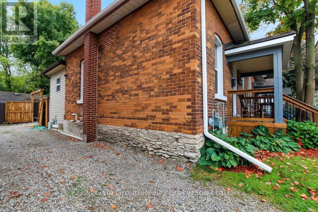 630 Peel Street, Woodstock, Ontario  N4S 1K8 - Photo 3 - X12428145