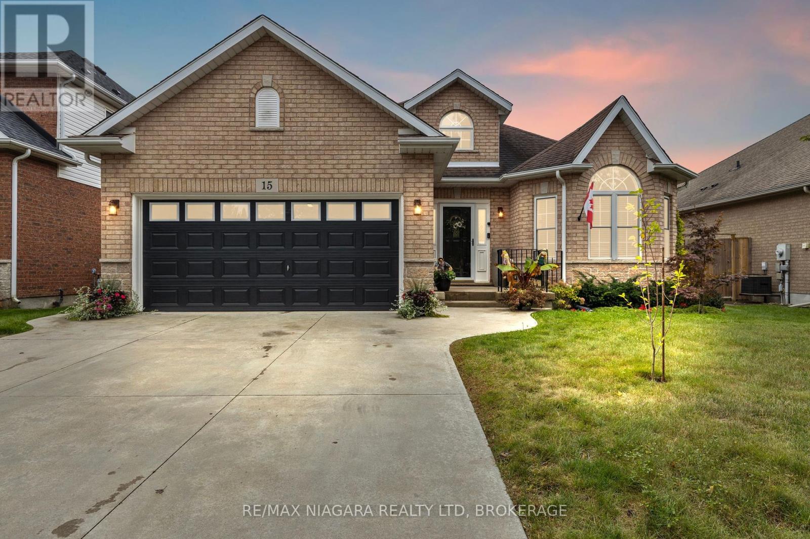 15 LORETTA DRIVE, Niagara-on-the-Lake, Ontario