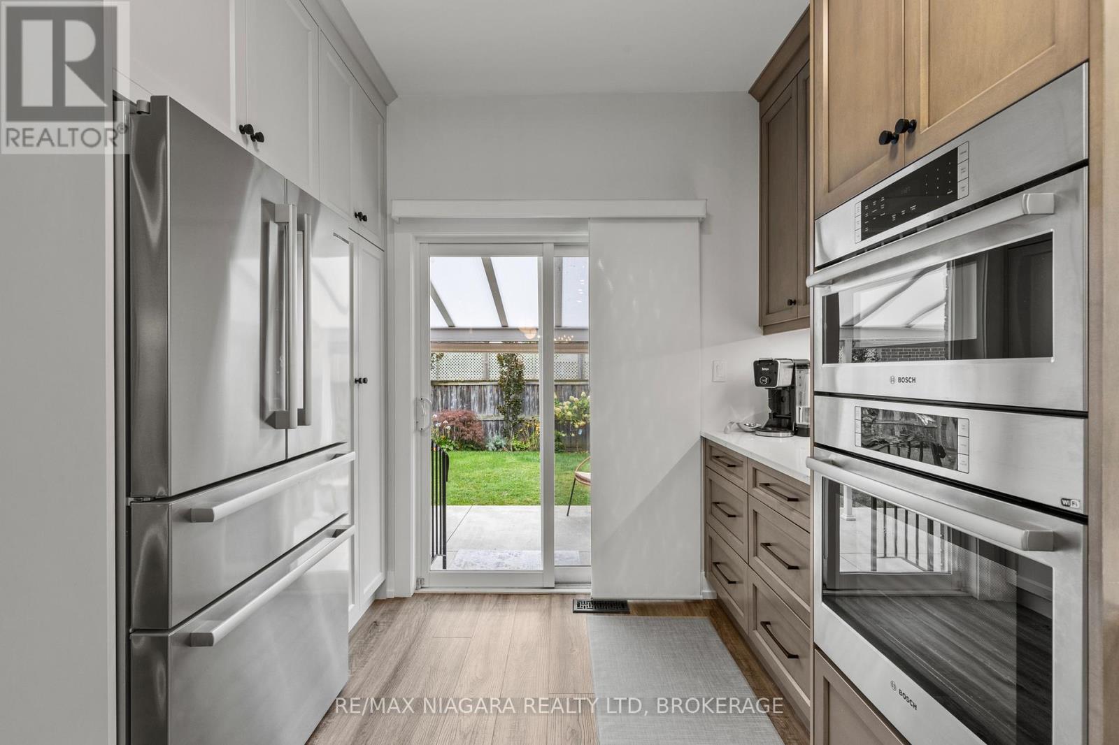 15 Loretta Drive, Niagara-On-The-Lake, Ontario  L0S 1J0 - Photo 21 - X12428106