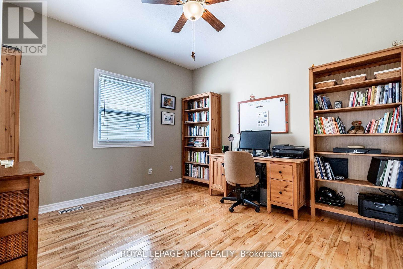 3328 Dustan Street, Lincoln, Ontario  L0R 2E0 - Photo 24 - X12428113