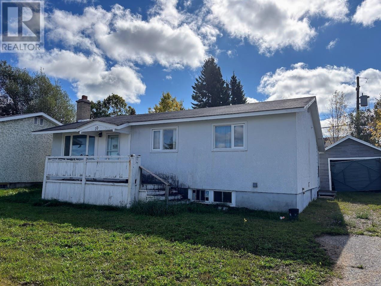 10 Ohsweken Rd, Manitouwadge, Ontario  P0T 2C0 - Photo 1 - TB253066
