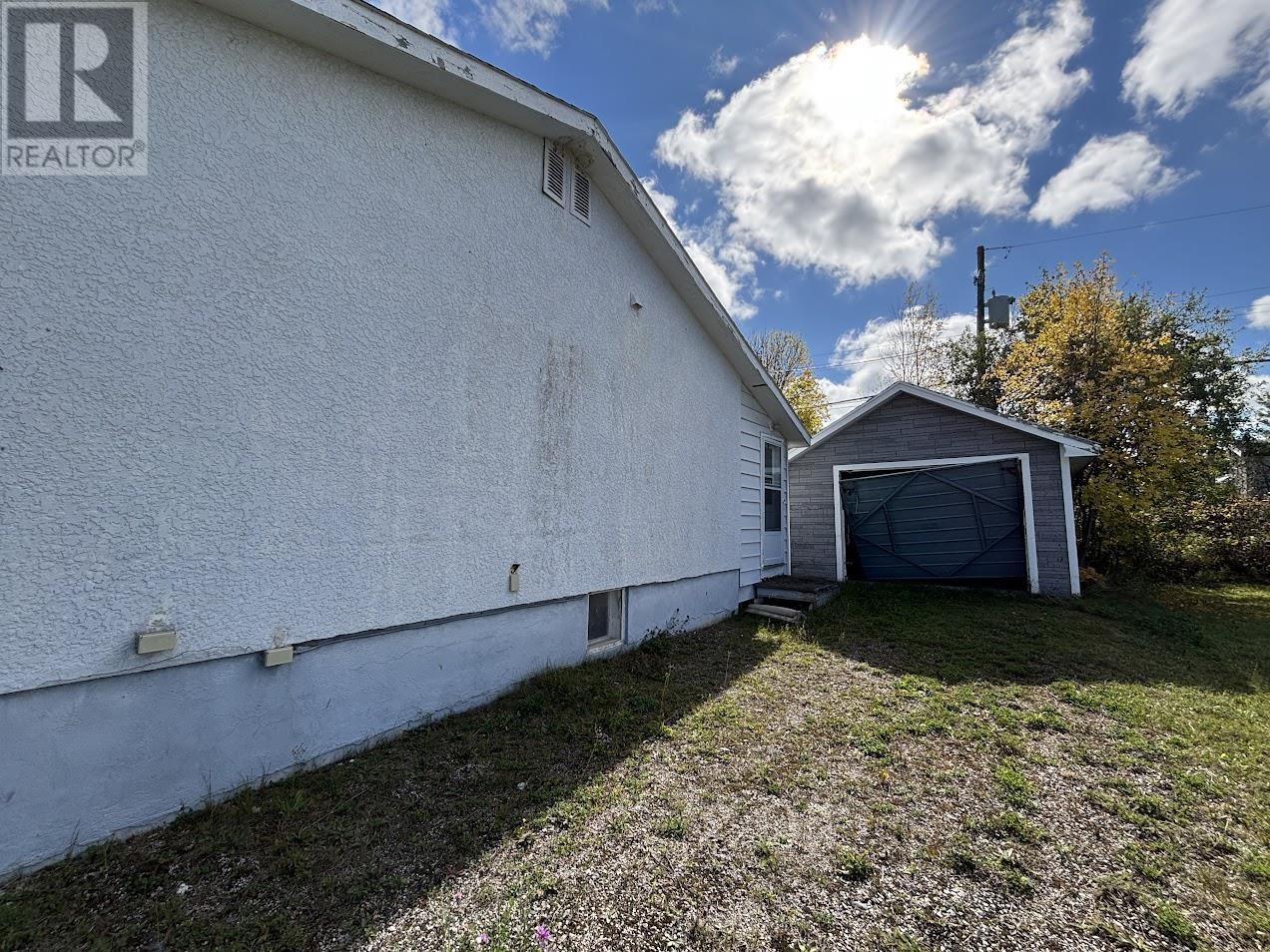 10 Ohsweken Rd, Manitouwadge, Ontario  P0T 2C0 - Photo 27 - TB253066