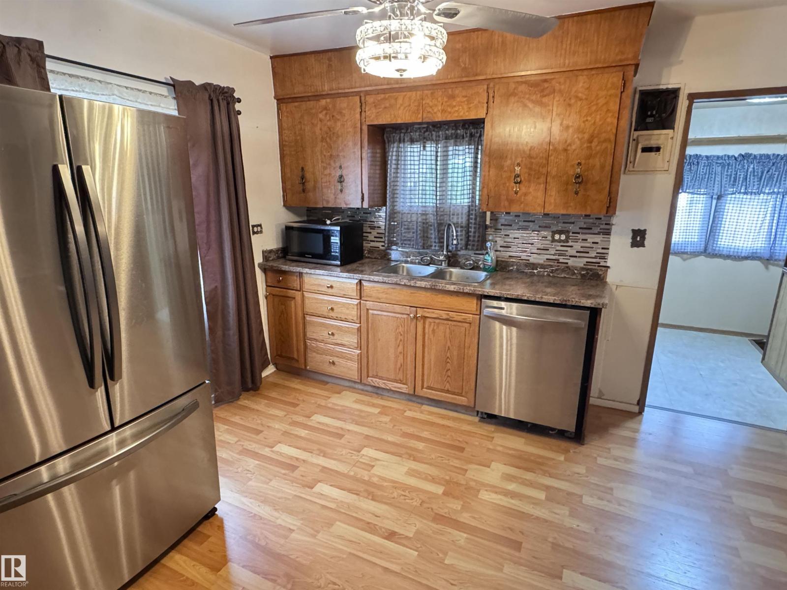 10411 102 St, Westlock, Alberta  T7P 1K7 - Photo 4 - E4459609