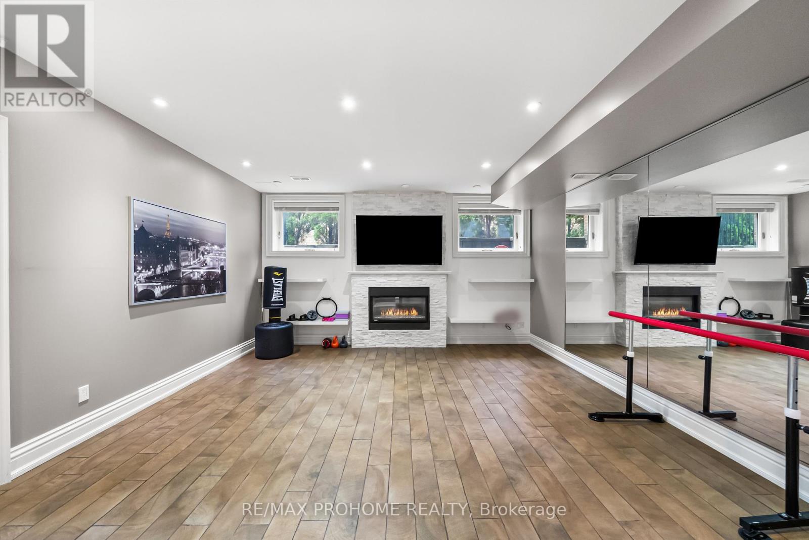 38 Park Crescent, Richmond Hill, Ontario  L4E 3J4 - Photo 40 - N12426790