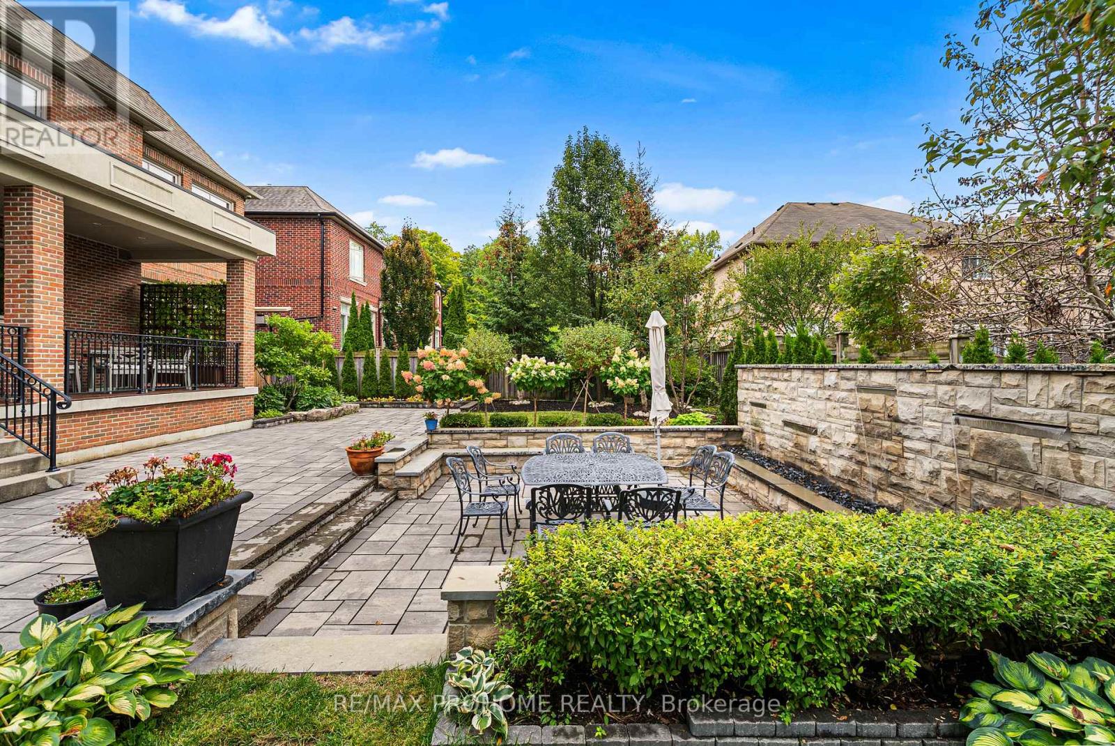 38 Park Crescent, Richmond Hill, Ontario  L4E 3J4 - Photo 48 - N12426790
