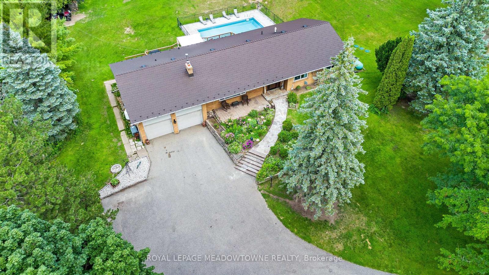 19997 Willoughby Road W, Caledon, Ontario  L7K 1W1 - Photo 2 - W11996453