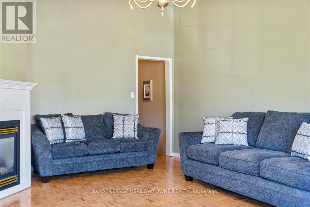 13 Albright Road, Brampton, Ontario  L6X 5C8 - Photo 19 - W12388635