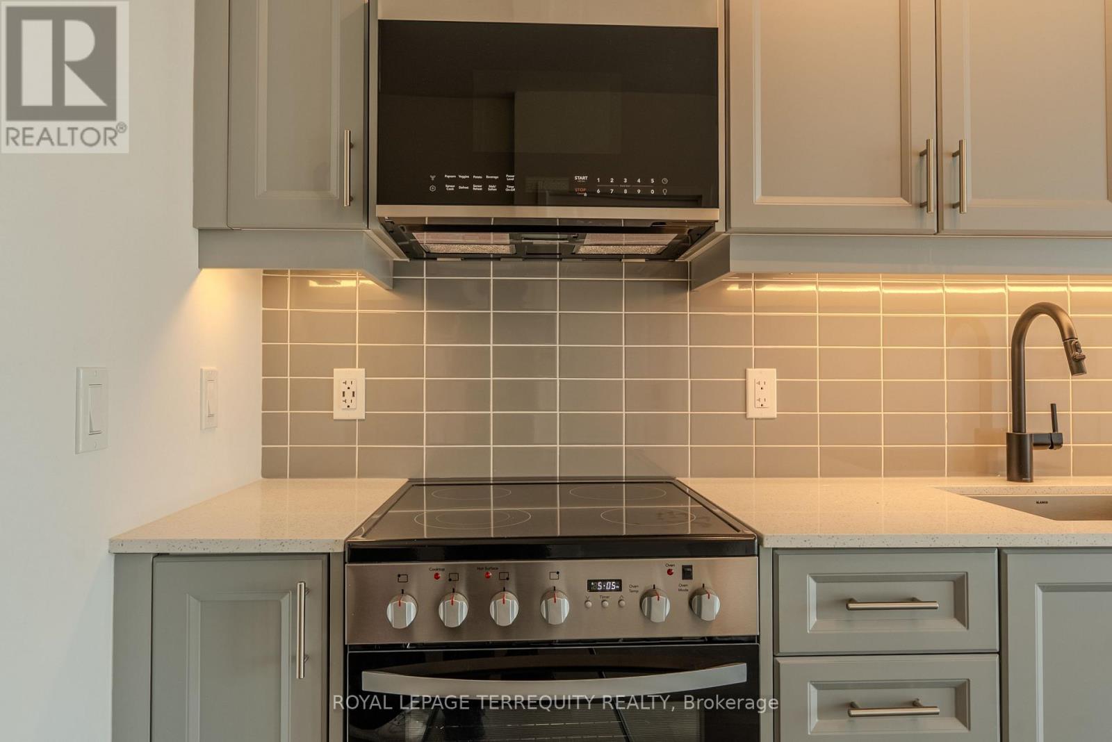 611 - 2343 Khalsa Gate, Oakville, Ontario  L6M 5R6 - Photo 13 - W12427230