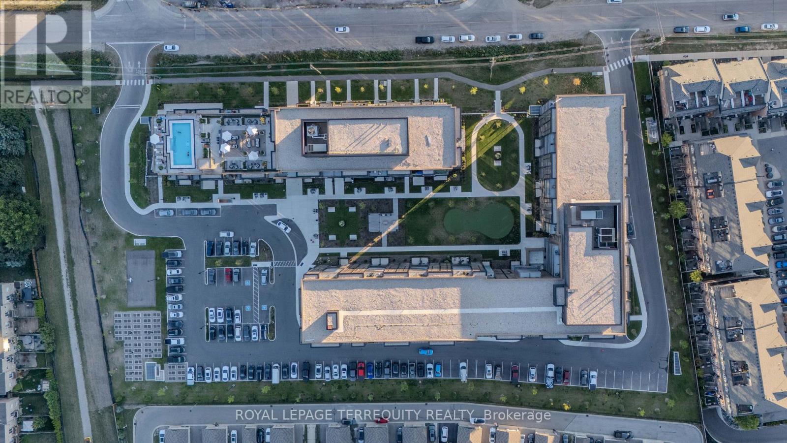 611 - 2343 Khalsa Gate, Oakville, Ontario  L6M 5R6 - Photo 5 - W12427230
