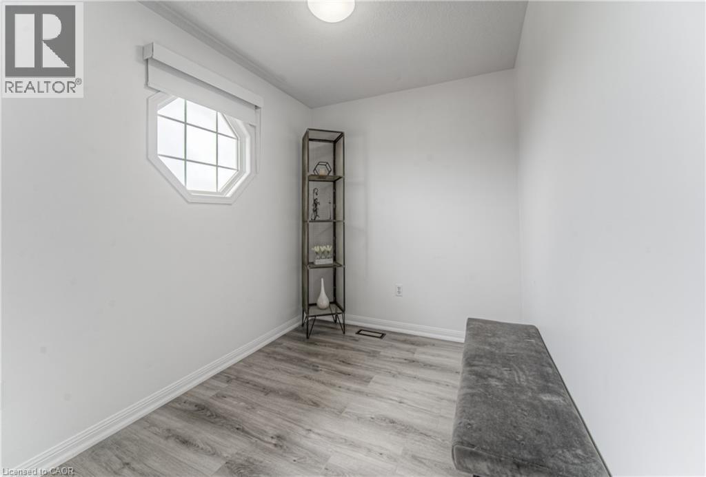 583 Windflower Crescent, Kitchener, Ontario  N2E 4E3 - Photo 23 - 40773017