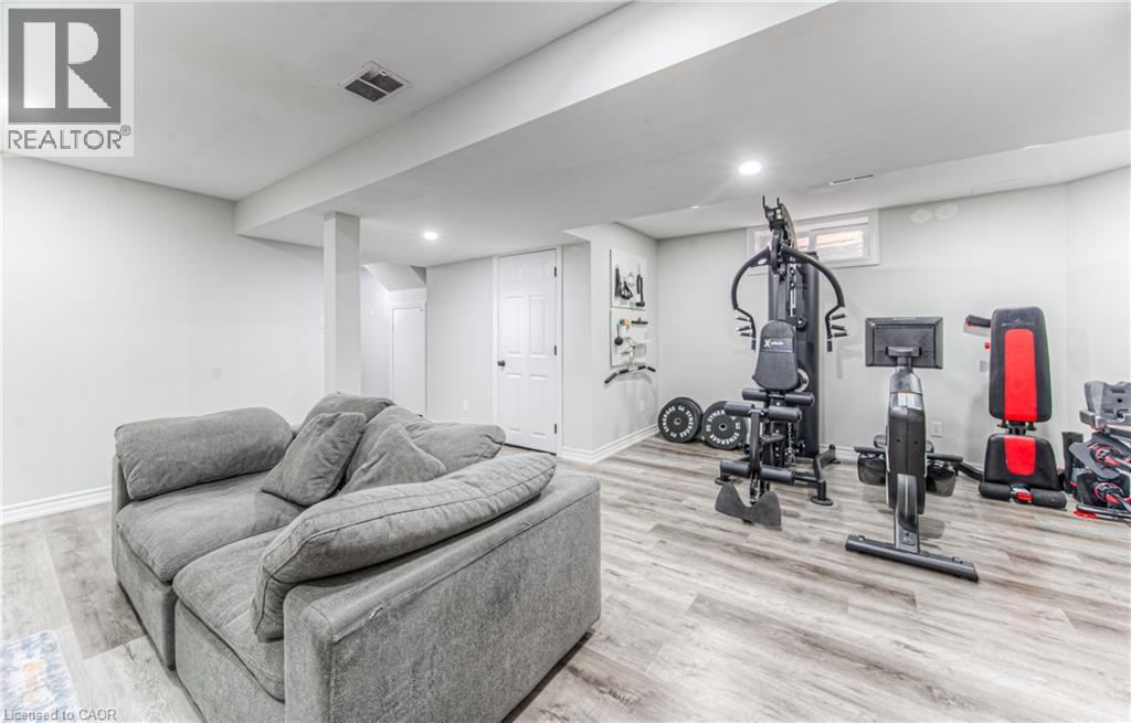 583 Windflower Crescent, Kitchener, Ontario  N2E 4E3 - Photo 34 - 40773017