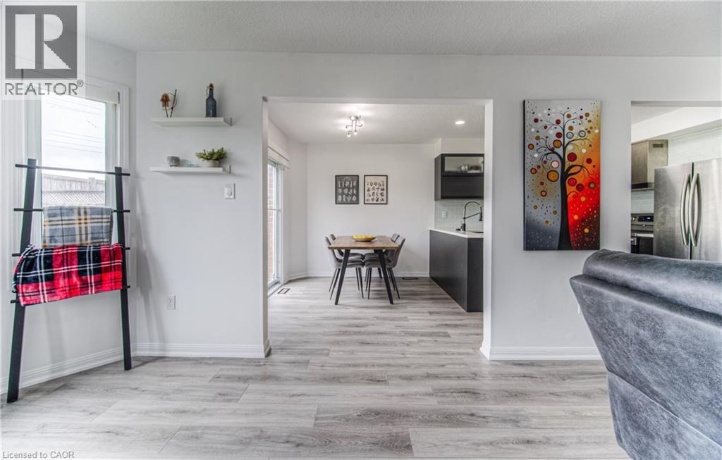 583 Windflower Crescent, Kitchener, Ontario  N2E 4E3 - Photo 8 - 40773017