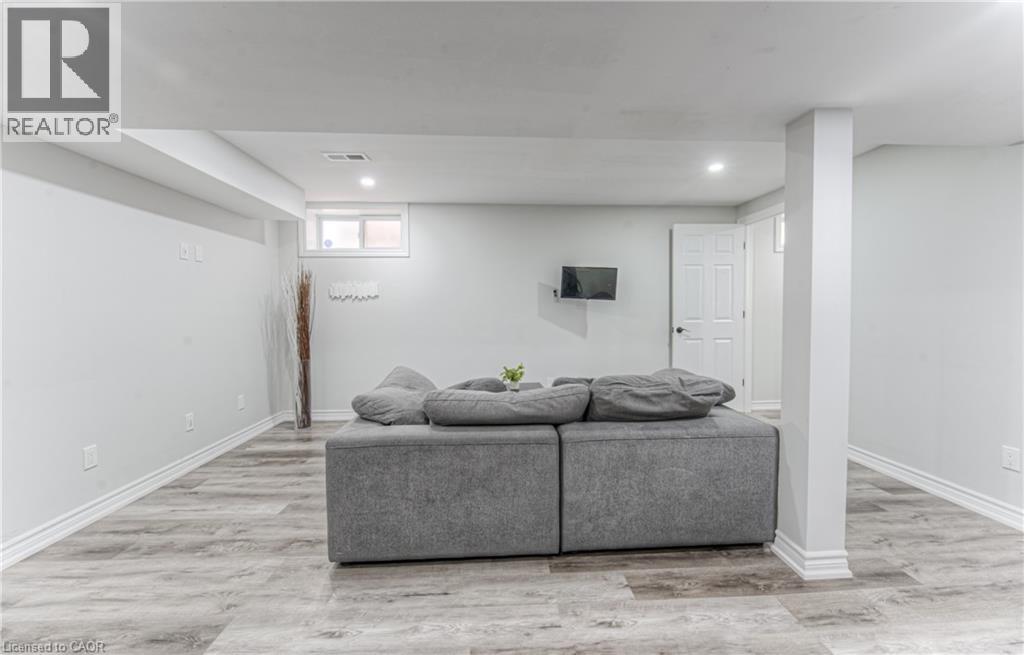 583 Windflower Crescent, Kitchener, Ontario  N2E 4E3 - Photo 35 - 40773017