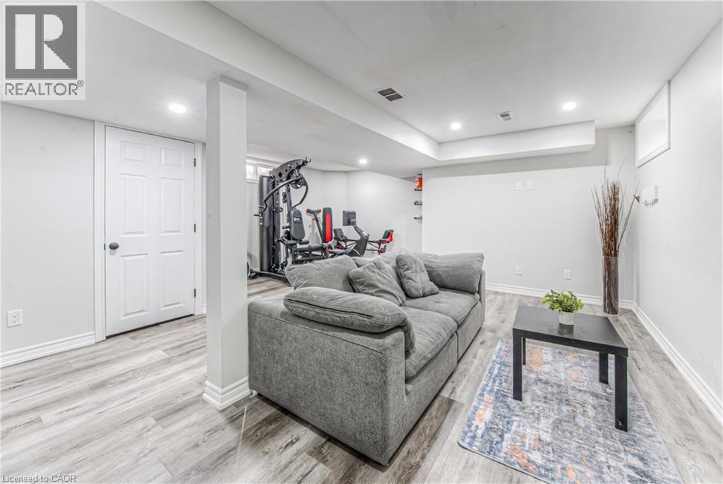 583 Windflower Crescent, Kitchener, Ontario  N2E 4E3 - Photo 31 - 40773017