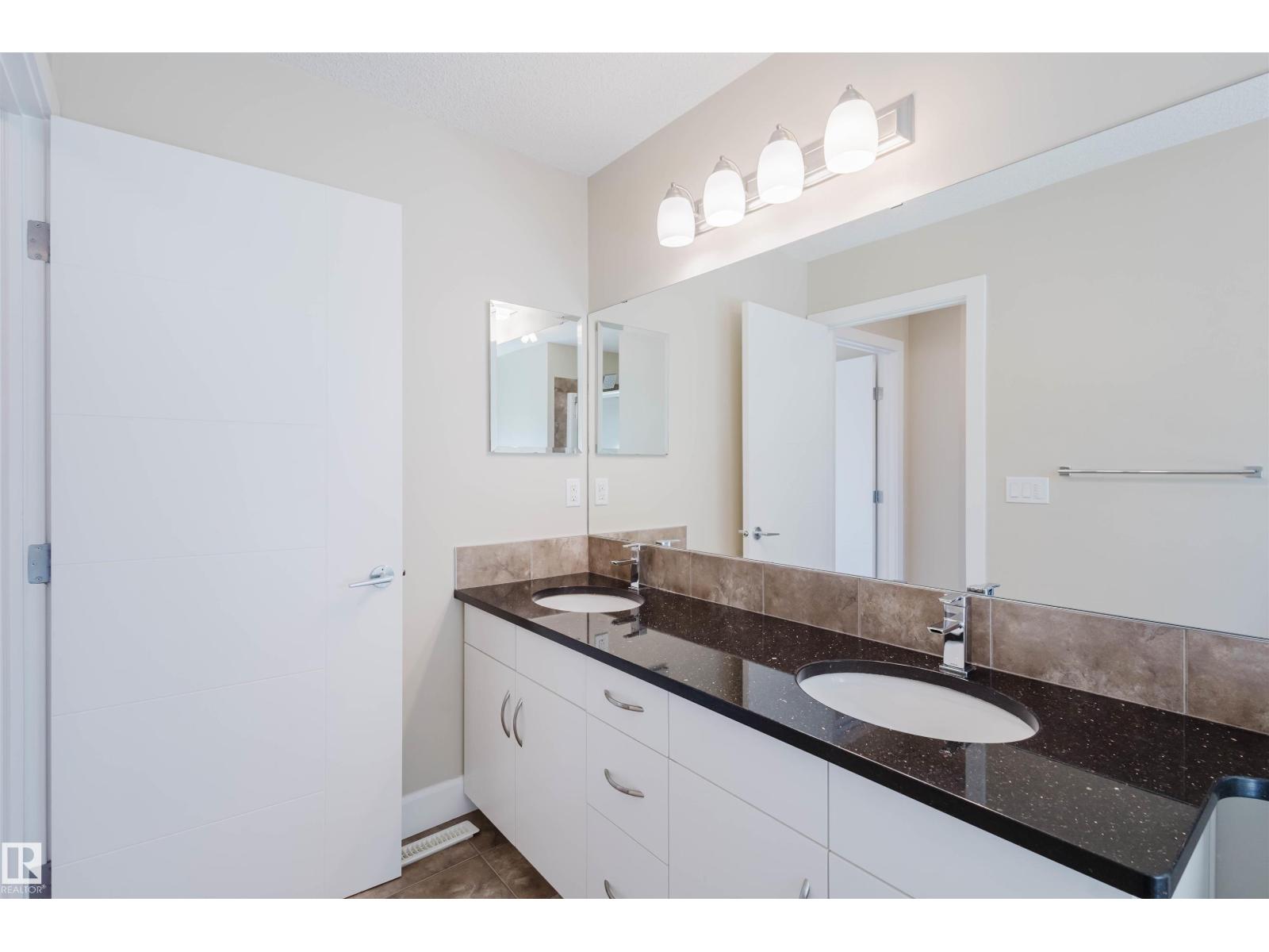 2122 Ware Rd Nw, Edmonton, Alberta  T6W 2T9 - Photo 30 - E4459611