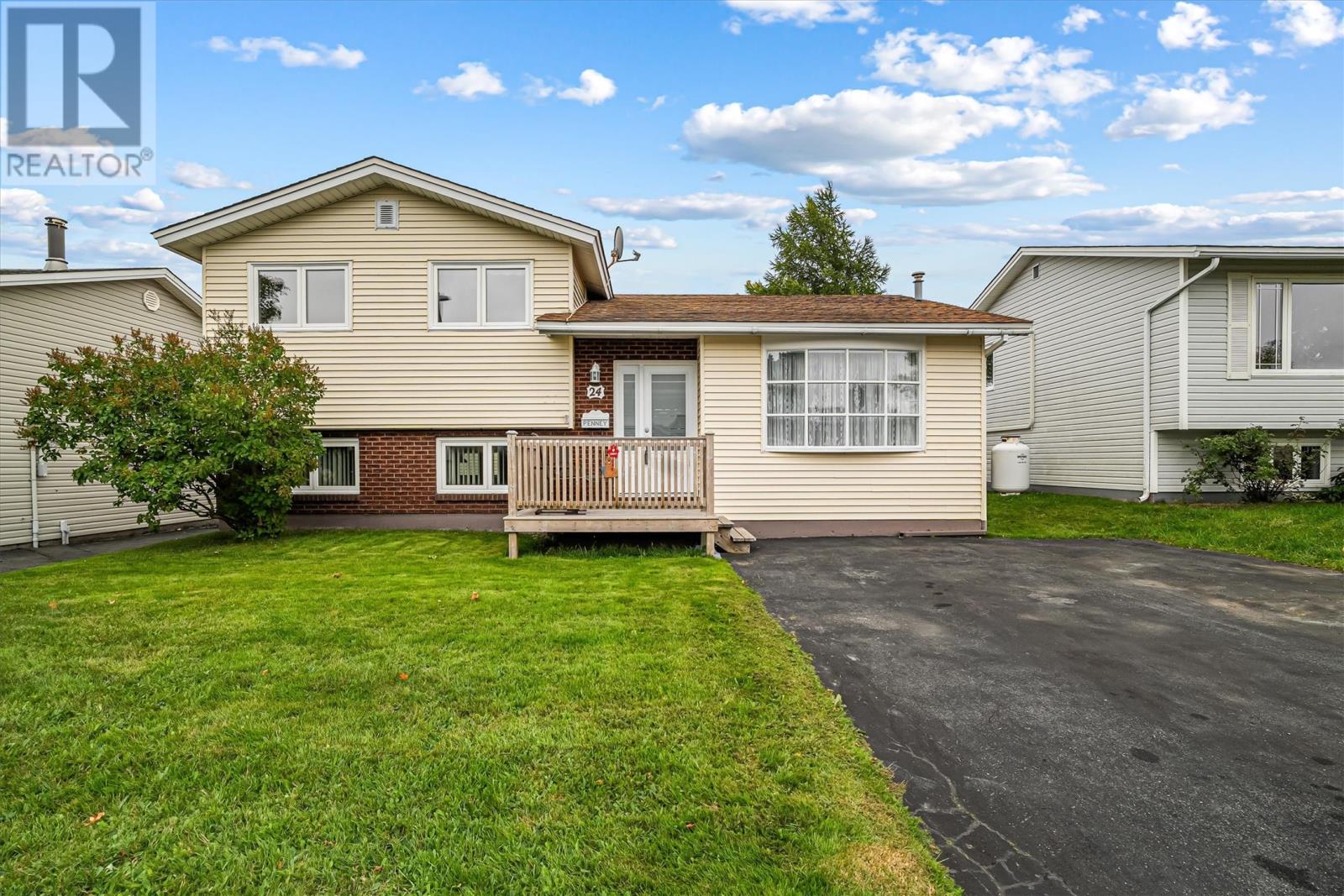 24 Mcgill Crescent, Mount Pearl, Newfoundland & Labrador  A1N 2Z8 - Photo 1 - 1290708