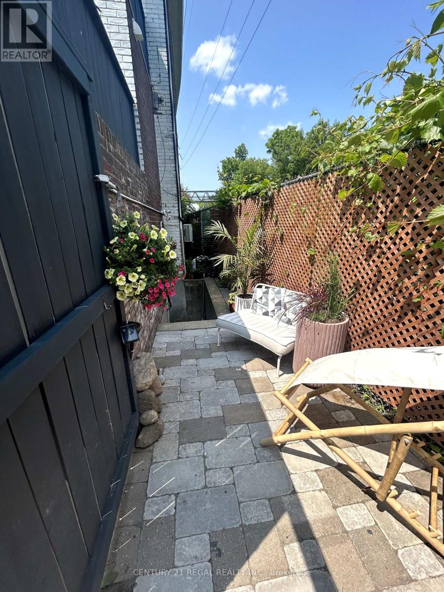 Lower - 394 Summerhill Avenue, Toronto (Rosedale-Moore Park), Ontario  M4W 2E4 - Photo 16 - C12393670