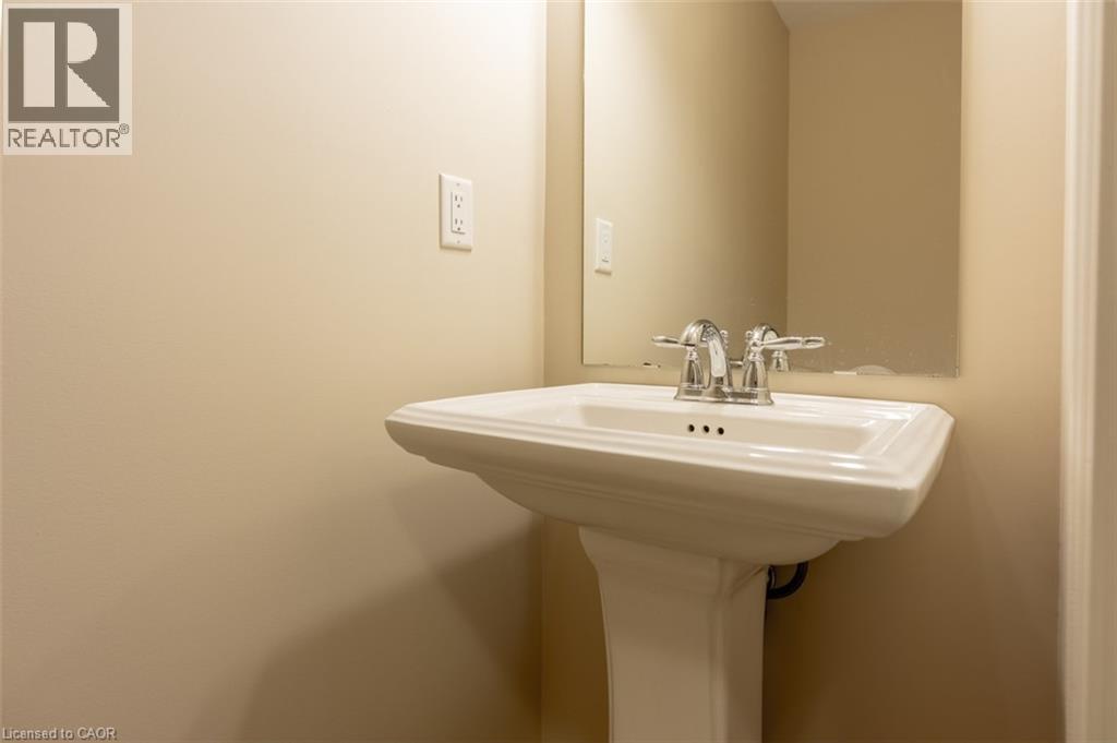 6 Andruss Lane, Hamilton, Ontario  L9G 0G7 - Photo 4 - 40773558