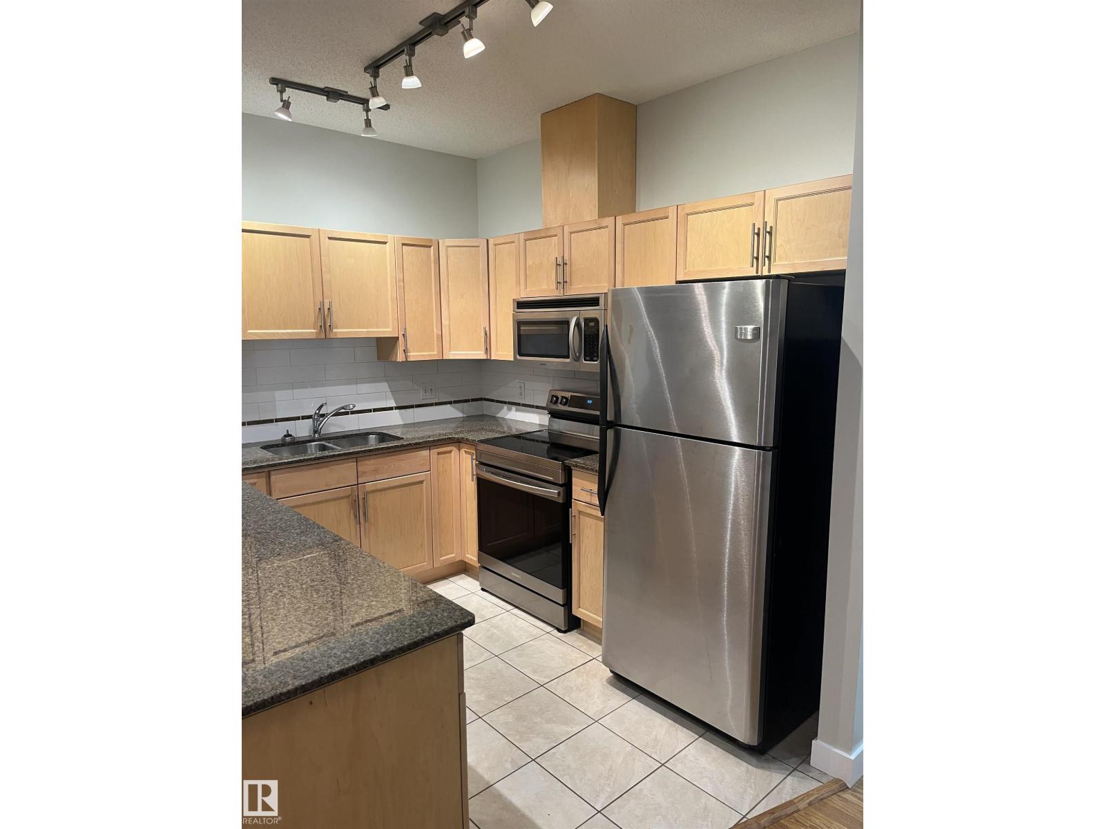 #110 10333 112 St Nw, Edmonton, Alberta  T5K 0B4 - Photo 2 - E4459615