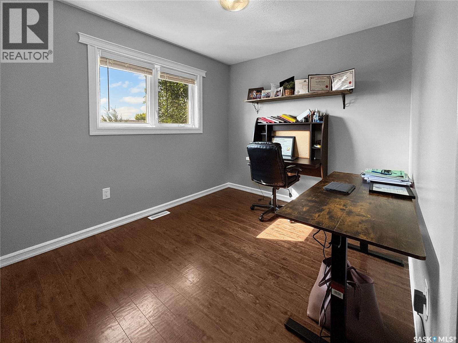 10320 Maher Drive, North Battleford, Saskatchewan  S9A 0J1 - Photo 8 - SK018901