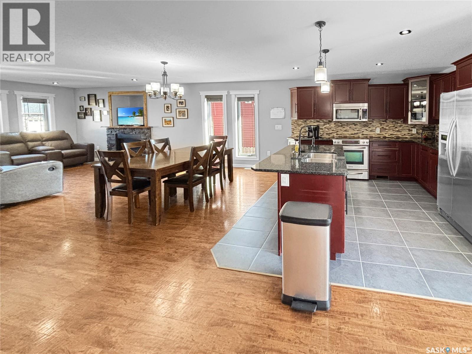 10320 Maher Drive, North Battleford, Saskatchewan  S9A 0J1 - Photo 4 - SK018901