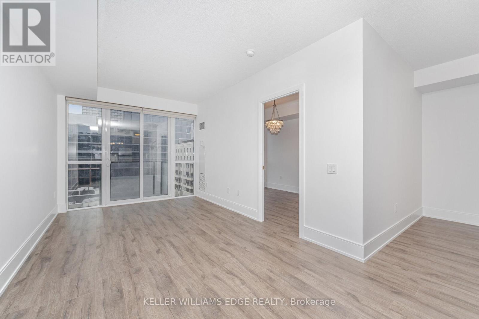 821 - 560 Front Street W, Toronto, Ontario  M5V 1C1 - Photo 17 - C12428093