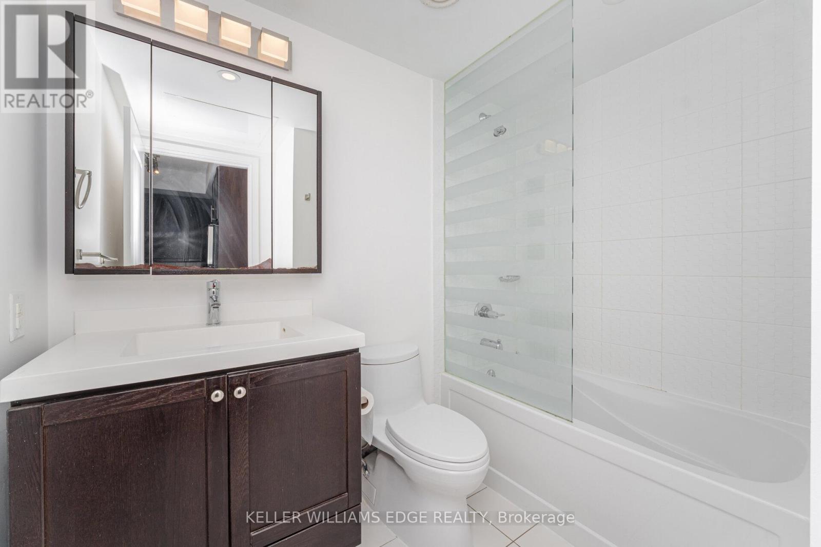 821 - 560 Front Street W, Toronto, Ontario  M5V 1C1 - Photo 23 - C12428093