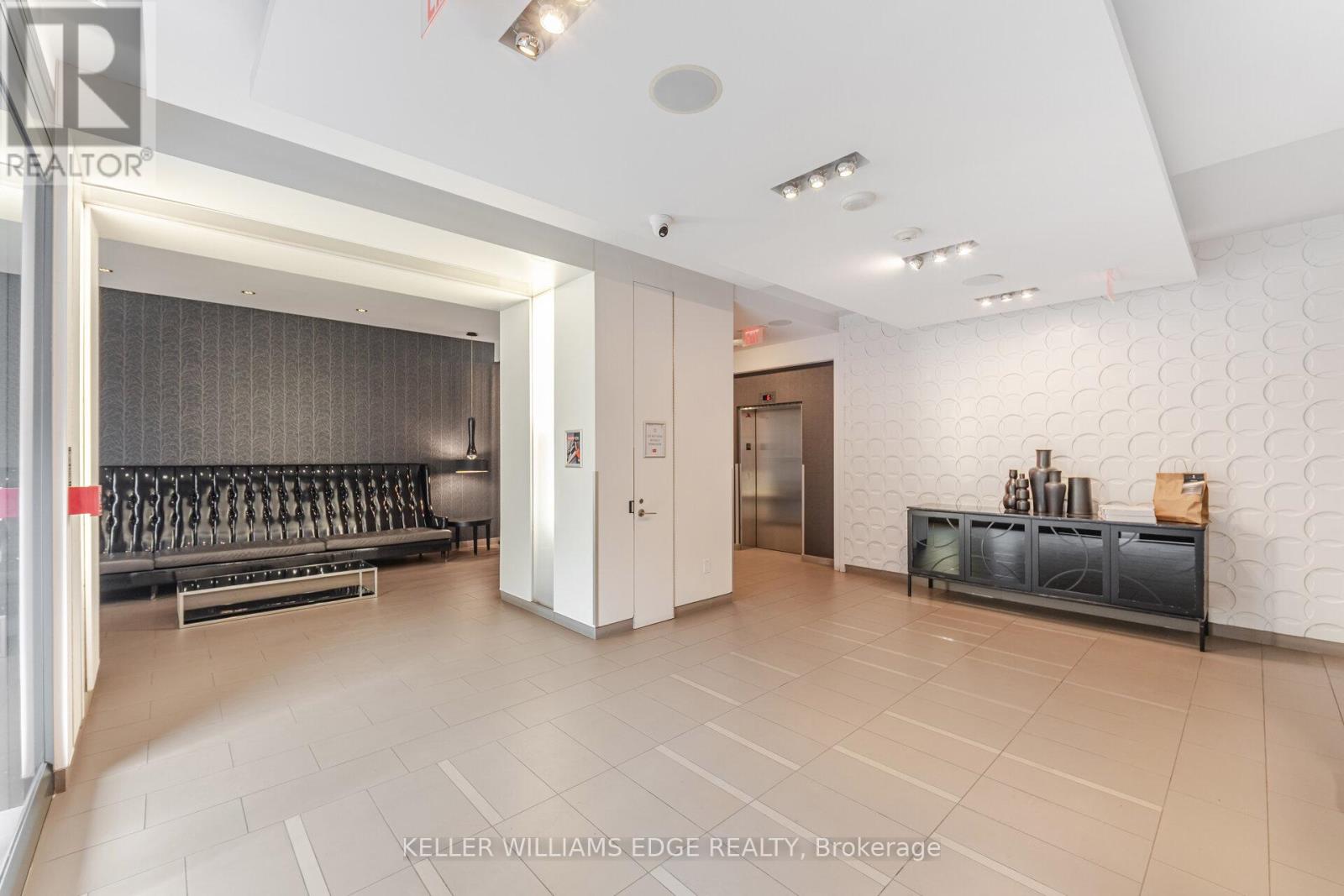 821 - 560 Front Street W, Toronto, Ontario  M5V 1C1 - Photo 4 - C12428093