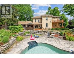 34 FIELD Road, Hamilton, Ontario