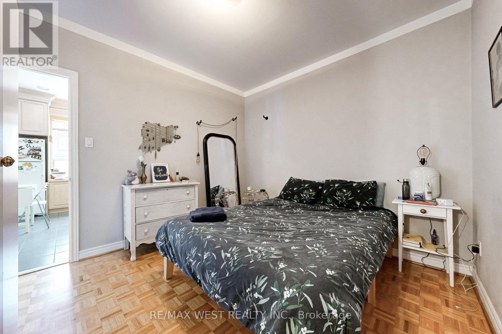 52 Heydon Park Road, Toronto, Ontario  M6J 2C8 - Photo 12 - C12428115
