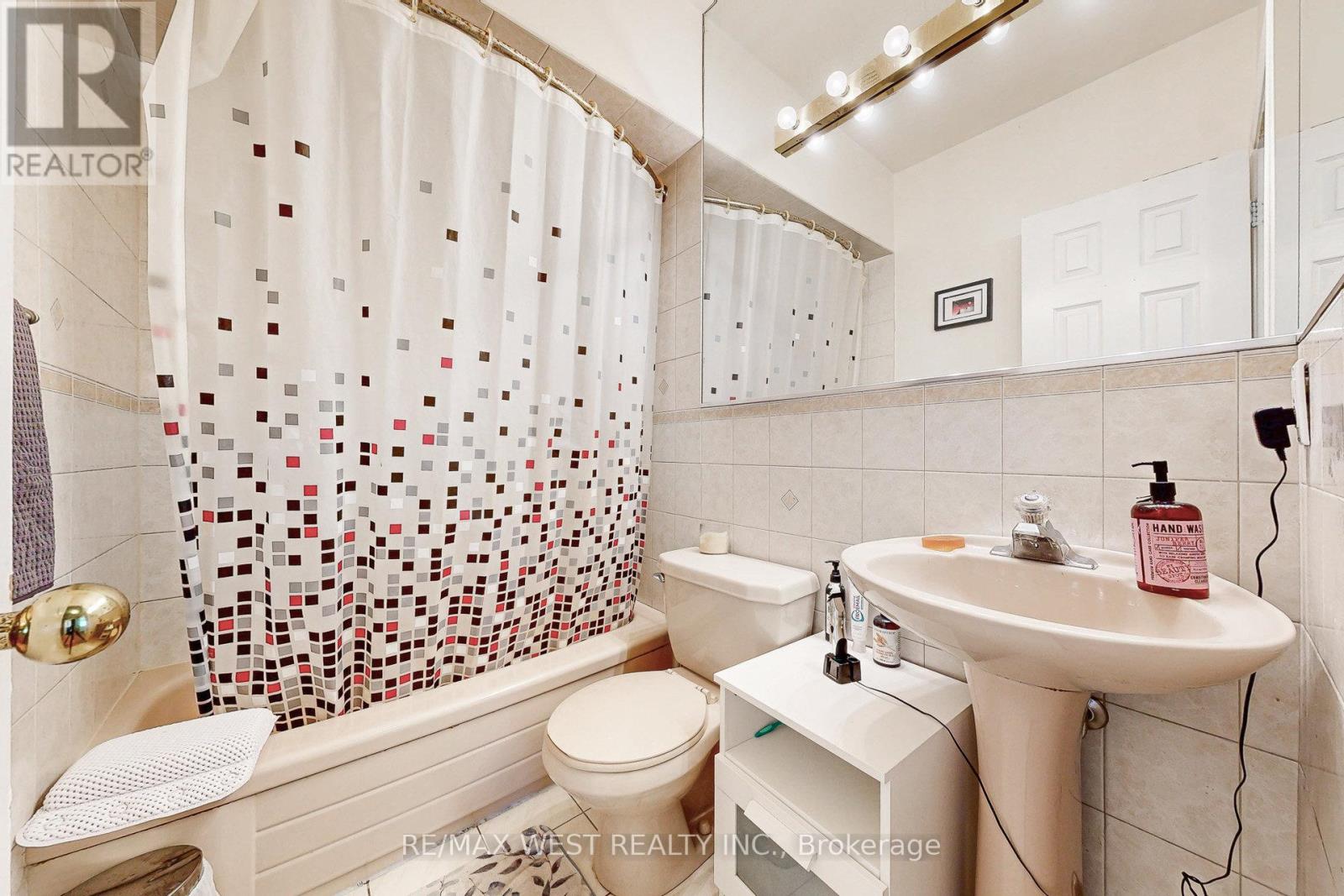 52 Heydon Park Road, Toronto, Ontario  M6J 2C8 - Photo 25 - C12428115