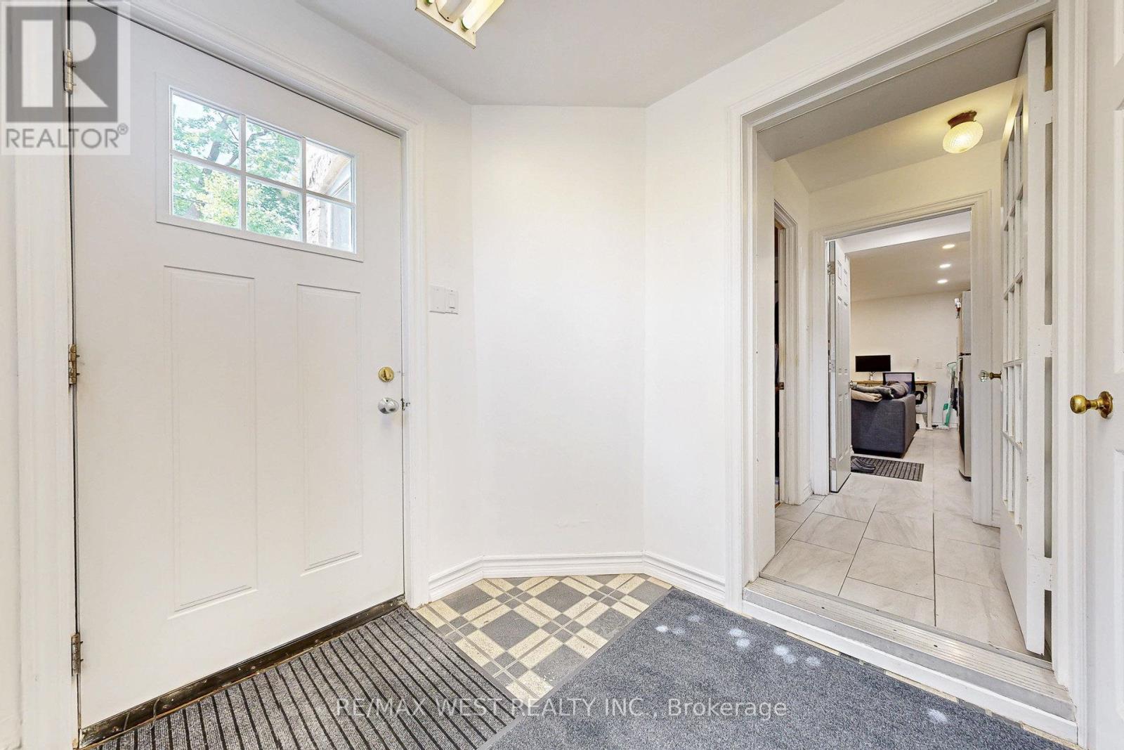52 Heydon Park Road, Toronto, Ontario  M6J 2C8 - Photo 32 - C12428115